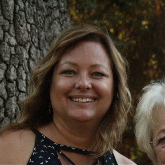 Meet your Posher, Tracey - Picture 1 of 1